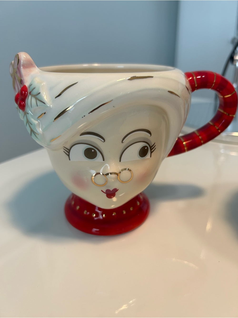 Glitterville Madame Noel mugs - Picture 3 of 6